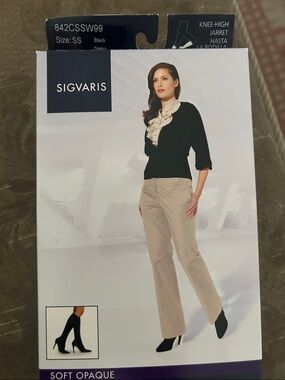 Sigvaris Women's Soft Opaque Knee-High Socks - Black